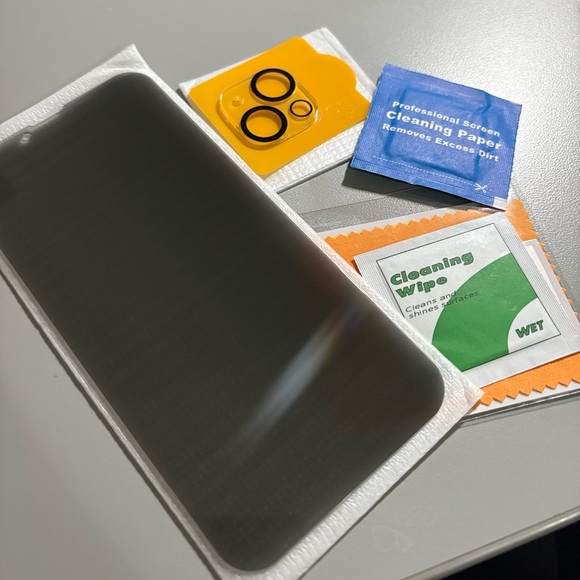 JETech Tempered Glass Screen Protector for iPhone 14 Plus - Picture 4 of 4